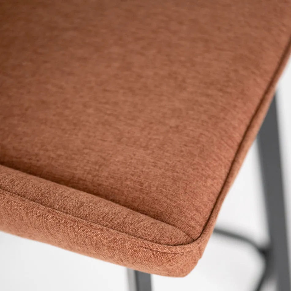 2 Karrige dhomen e ndjenjes te punuara me sedilje prej pëlhure dhe këmbë metalike - Negroni Viadurini