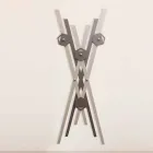 Dru me ngjyra me dizajn modern varet nga druri me ngjyra për hyrje - Picasso Viadurini