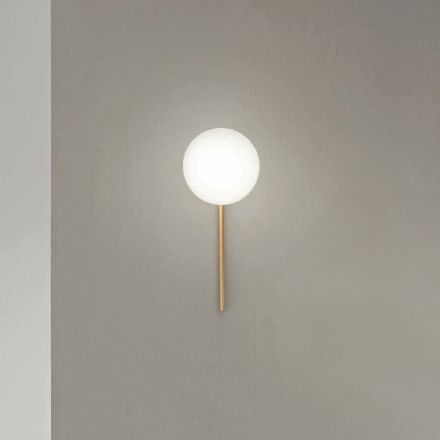 Llambë muri me LED në metal të lyer me ar dhe xham të fryrë - Ailanto Viadurini