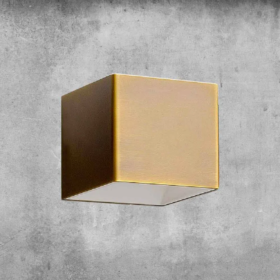 Llambë muri në bronz dhe gips të prodhuar në Itali - Cubetto Aldo Bernardi Viadurini