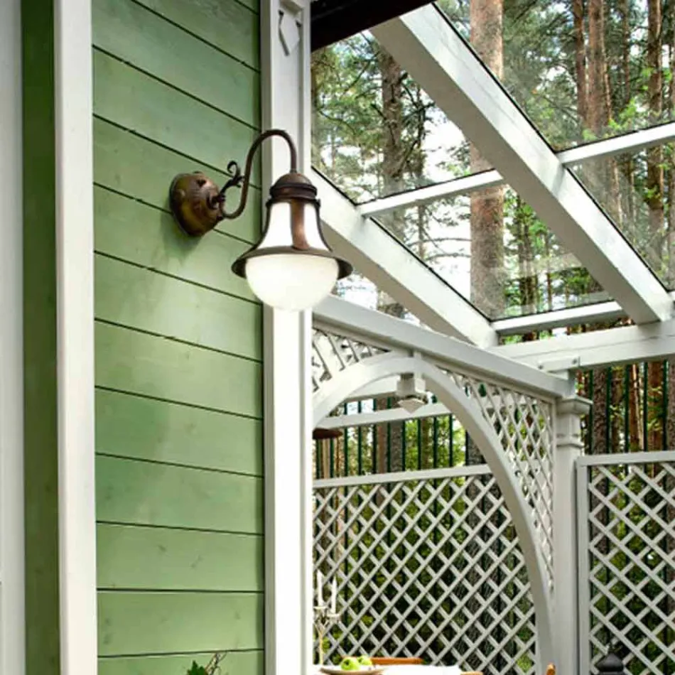 Muri prej bronzi dhe xhami i fryrë Loggia Viadurini