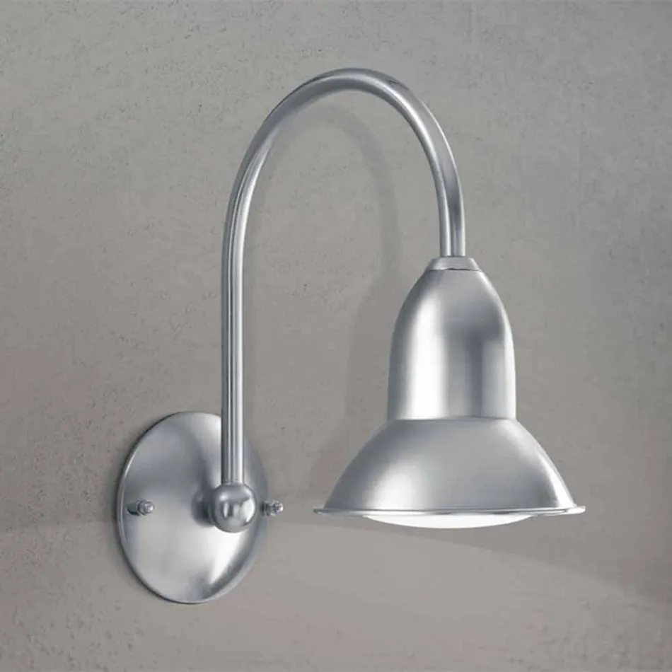 Jasmine përfundon me mur nikeli bronzi në natyrë Viadurini