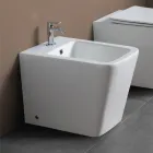 Bide me një vrimë të vetme për montim në dysheme, qeramikë e bardhë me një dizajn elegant modern - Giunco Viadurini