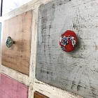 Zemra e sirtarëve artizanal në dru të ngurtë me 9 sirtarë prodhuar në Itali - Pierrot Viadurini