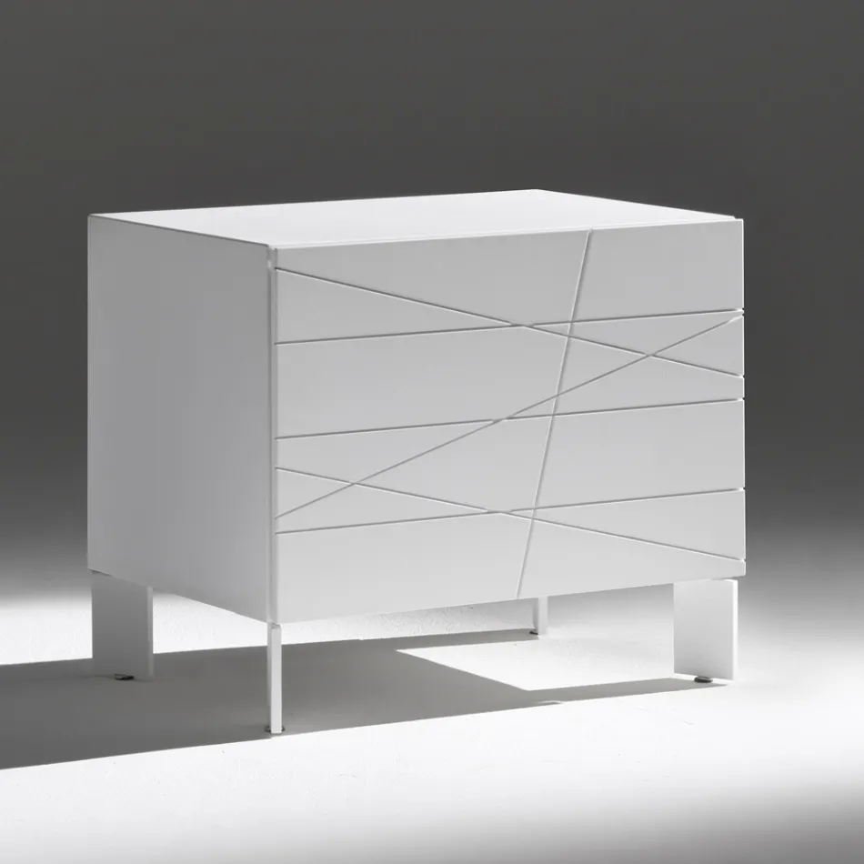 Komodinë me 1 sirtar në dërrasë druri të lyer - Leone Viadurini