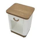 Komodina prej druri e zbukuruar me linja reliev me sirtar dhe raft - Rachel Viadurini