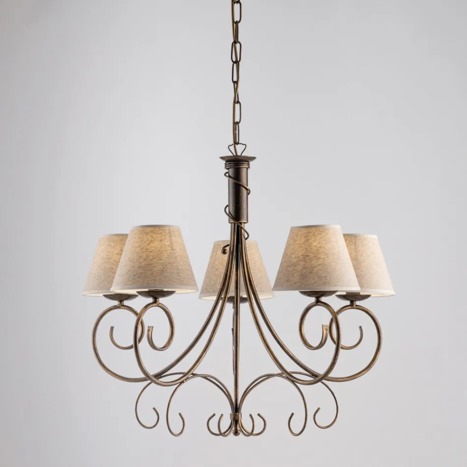 Draco, një aksesor i ndritshëm prej qelqi dhe metali i prodhuar në Itali me një shije elegante. Viadurini