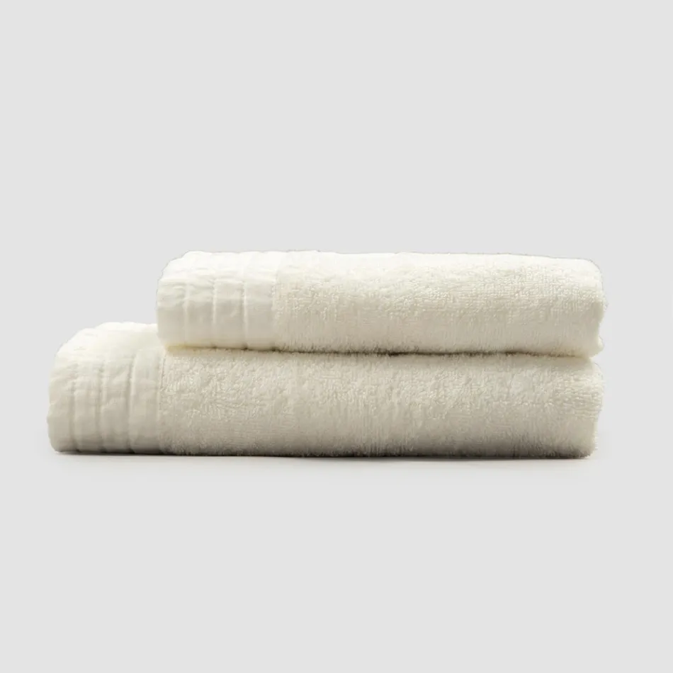 Set i plotë i peshqirëve për fytyrën dhe peshqirët për mysafirë në përzierjen e terry dhe liri - Kilim Viadurini