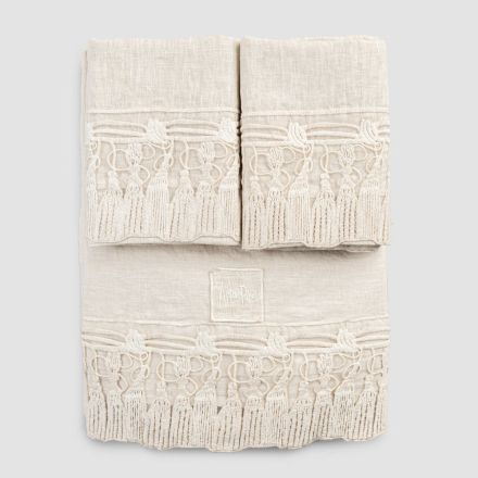 Set çarçafësh prej liri të lehta për krevat dopio me xhufka dantelle - Filippus Viadurini