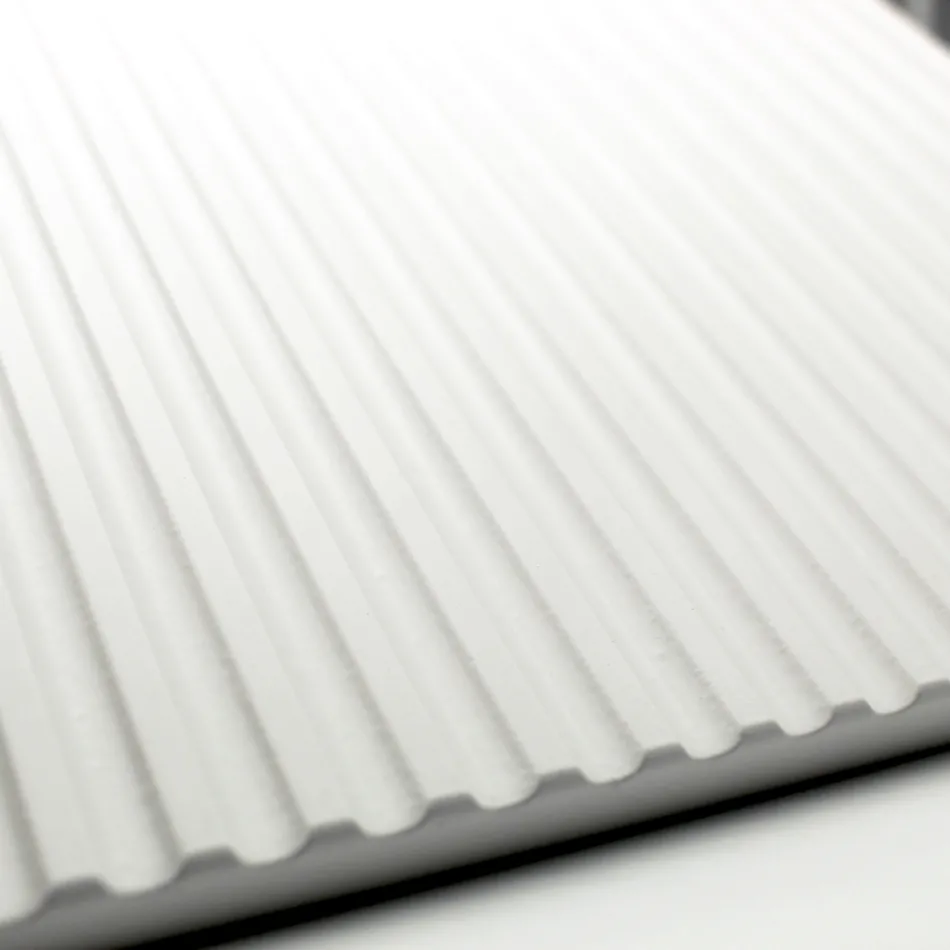 Kompozim banjoje e bardhë me pasqyrë dhe raft Prodhuar në Itali - Ares Viadurini