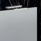 Kompozim Banjoje me 4 Sirtarë, 2 Lavamanë Qeramikë dhe Pasqyrë - Titan Viadurini