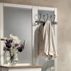 Përbërja hyrëse në dyll të bardhë dyngjyrësh dhe majë druri natyral - Fatuo Viadurini