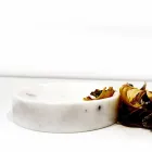 Përbërja e 3 Aksesorëve të Banjës në Mermer të Lëmuar të Prodhuar në Itali - Trevio Viadurini