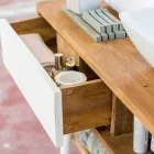 Tavolinë konzollash moderne për banjë në tik natyral Pistoia Viadurini