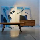 Tabelë anësore moderne me 3 dyer në arra natyrale, W 215 x D 50 cm, Flora Viadurini