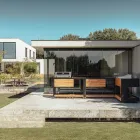 Kuzhinë e jashtme 140x65x93 cm E bërë nga dru tik dhe alumini - Convivial Viadurini