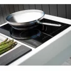 Kuzhina moderne në rrota për kopshtin e jashtëm në dru dhe çelik - Calliope Viadurini