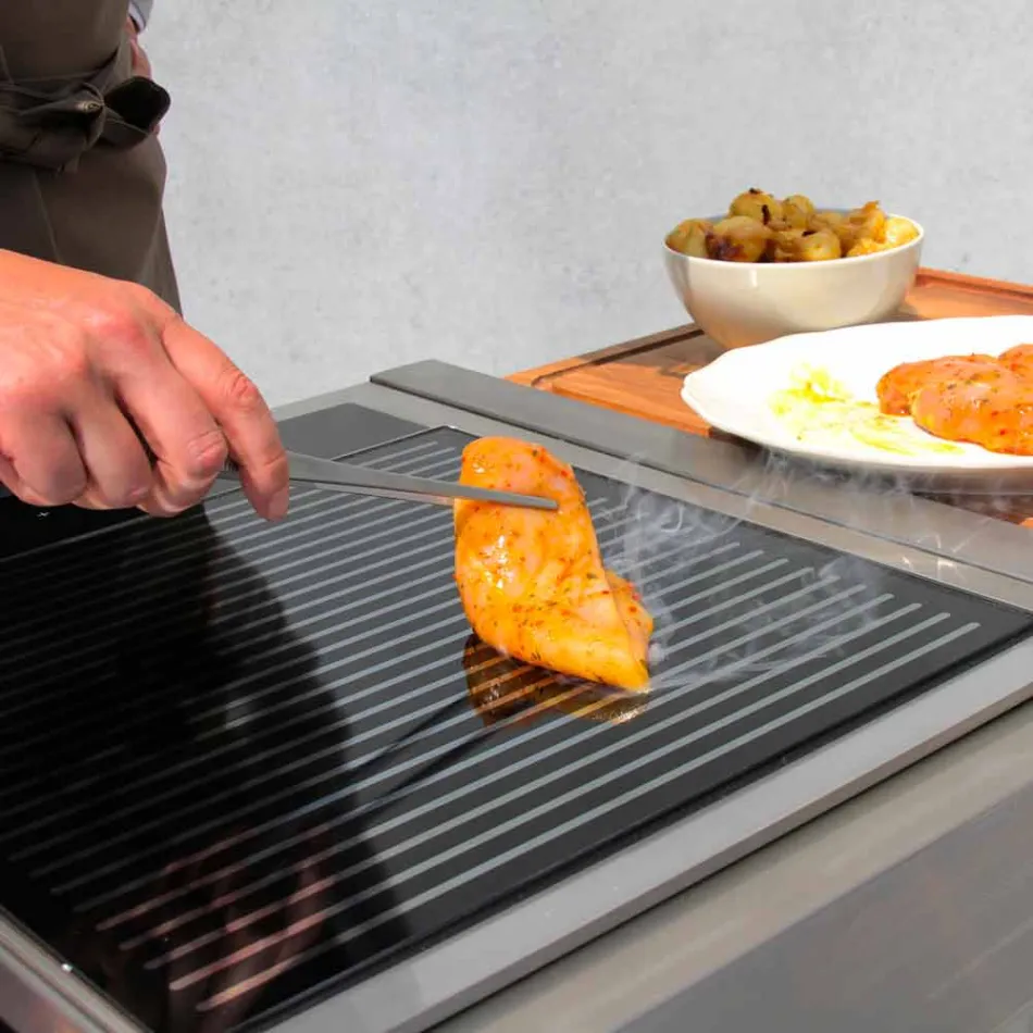 Kuzhina moderne në rrota për kopshtin e jashtëm në dru dhe çelik - Calliope Viadurini