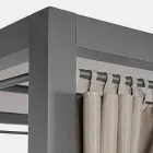 Shtrat i ditës në natyrë në Textilene dhe Alumini me mbështetëse të mbështetur - Anastasia Viadurini