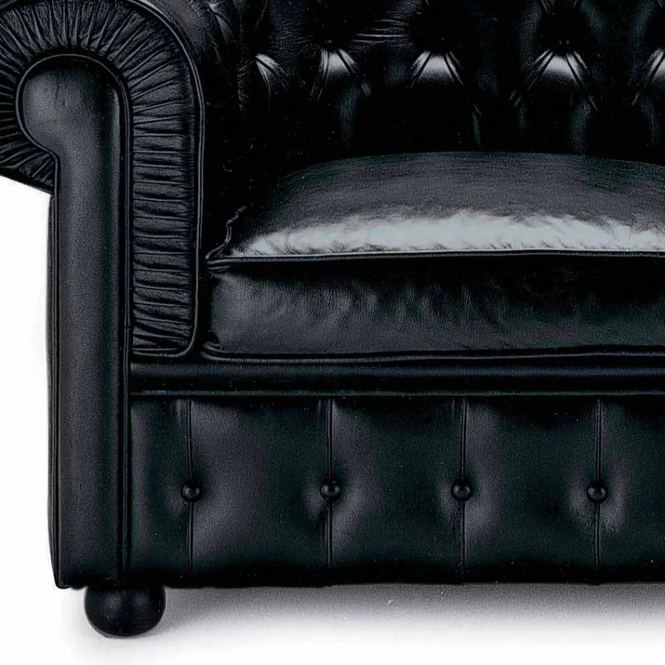 Divani 2 Vendesh i mbuluar me lëkurë me këmbë druri të prodhuara në Itali - Idra Viadurini