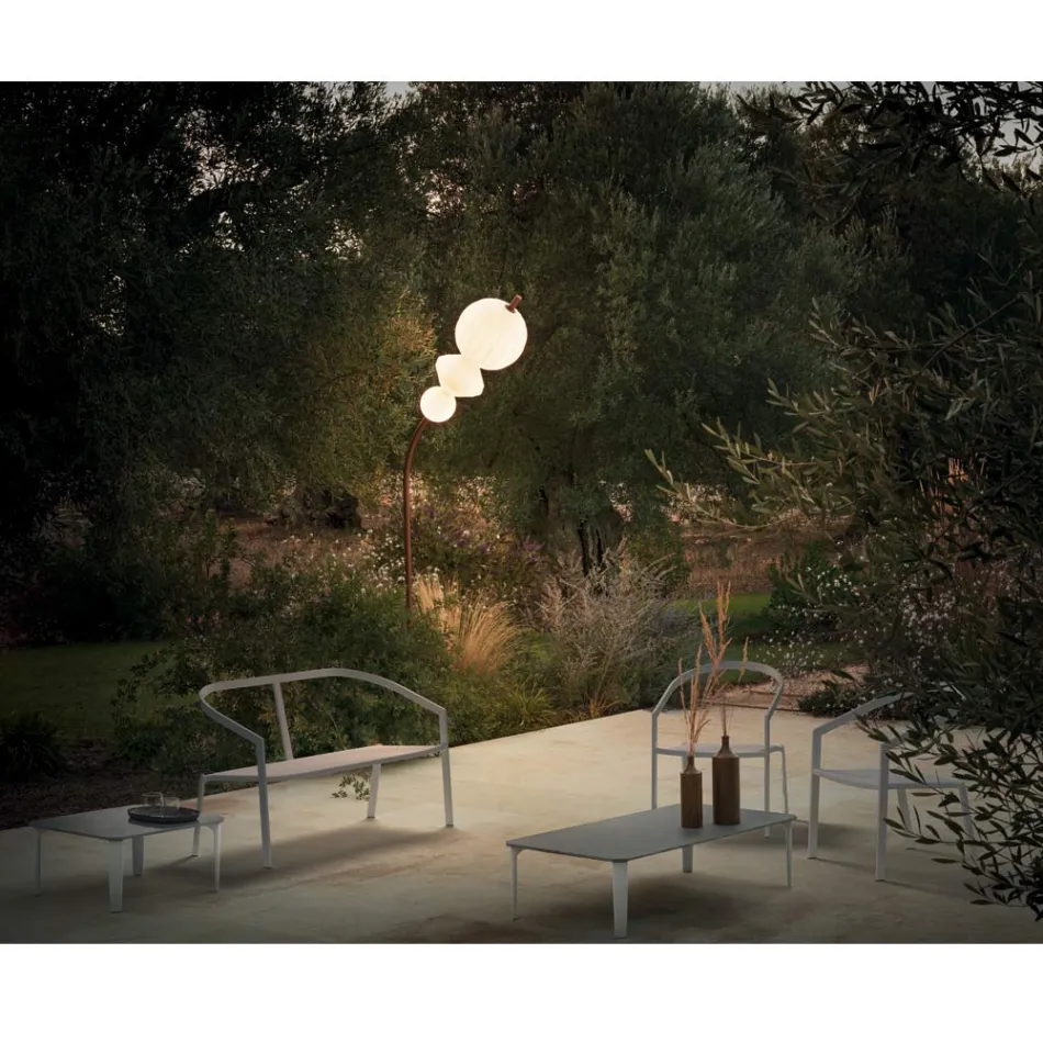 Divan kopshti me bazament alumini dhe sedilje tekstili Prodhuar në Itali - Maureen Viadurini