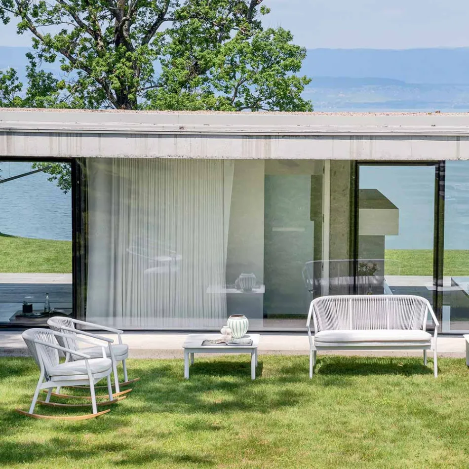 Dy vendesh kopshtesh që grumbullojnë alumin dhe pëlhurë divanesh - Smart By Varaschin Viadurini