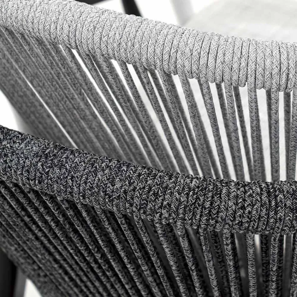 Dy vendesh kopshtesh që grumbullojnë alumin dhe pëlhurë divanesh - Smart By Varaschin Viadurini