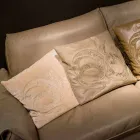 Druri i ngurtë dhe divan lëkure me shiritat e objekteve Eve çon Viadurini