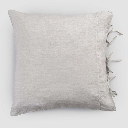 Shkumës ose mbrapa jastëkut të lehtë prej liri me dantella katrore të dizajnit - Prisco Viadurini