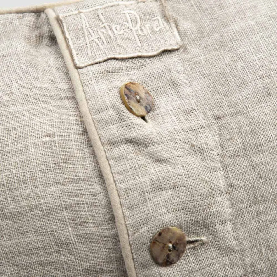 Jastëk prej liri të rëndë me dekorim dhe tubacion me butona Agoya - Mesdhetare Viadurini