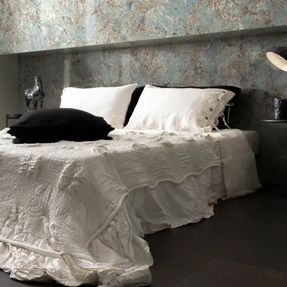 Jastëk krevati drejtkëndëshe me liri të bardhë ose të zi me kopsa dhe lidhëse - Agora Viadurini