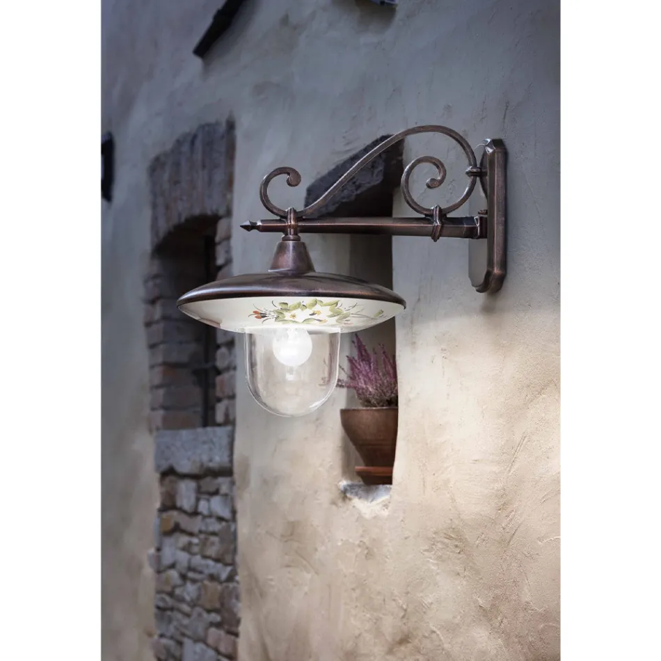 Llambë muri kopshti me lule alumini të zeza të lyera me dorë - latine Viadurini