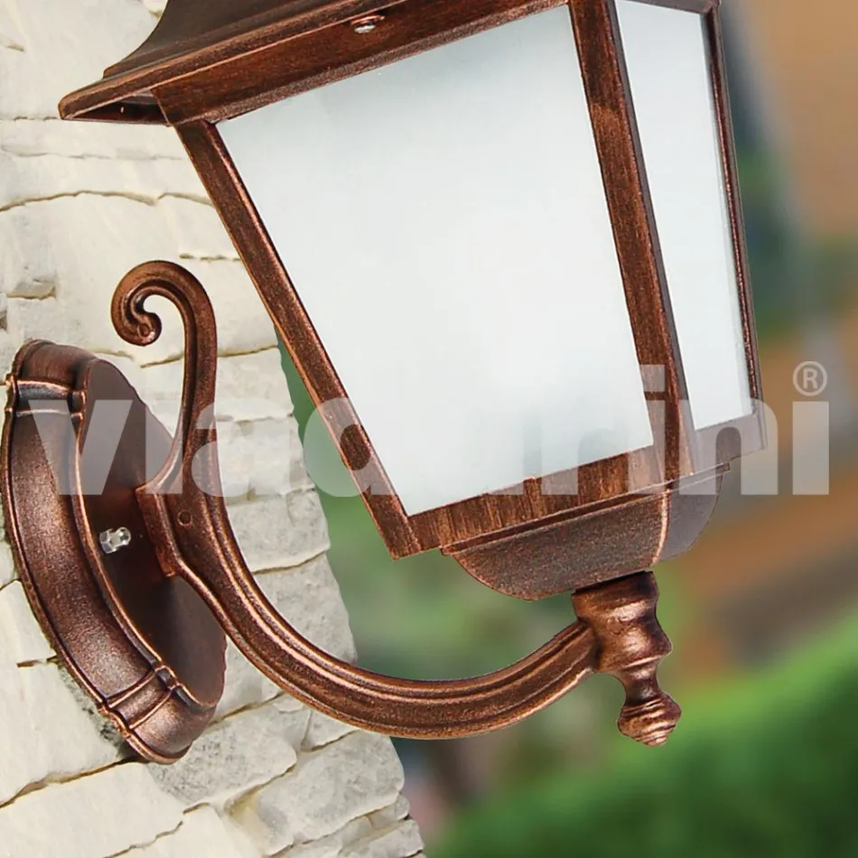 Llamba muri kopshti prej alumini prodhuar në Itali, Aquilina Viadurini