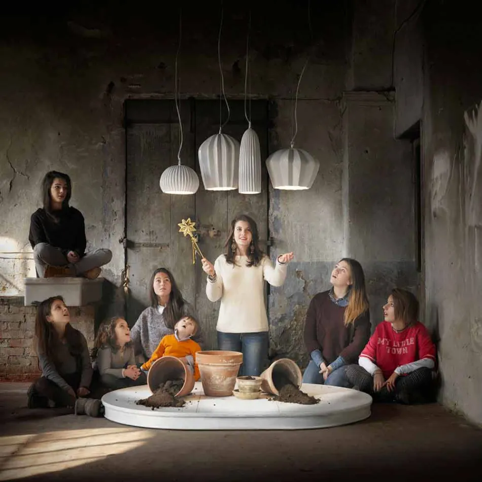 Llambë pezullimi në dizajn të bardhë me shkëlqim qeramike në 4 forma - Oaz Viadurini