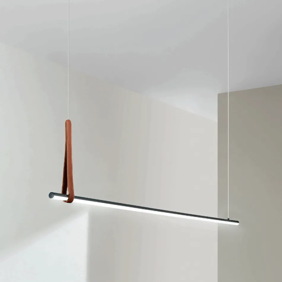 Llambë pezulluese horizontale në detaj metalik dhe eko-lëkure - selvi Viadurini