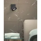 Llambë muri dekorative Led 14W në alumin e bardhë ose të zezë - Vernon Viadurini