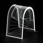 Llambë Tavoline Kristal Akrilik Transparente me Dekorim të Gdhendur - Bertella Viadurini