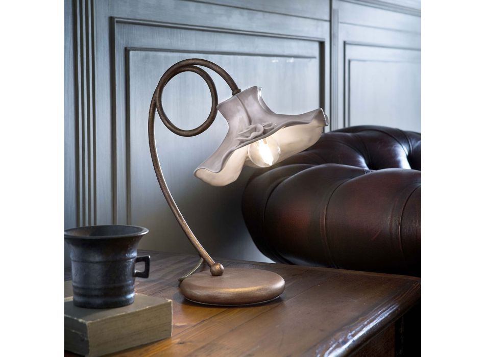 Llambë tavoline e punuar me dorë në dizajn qeramike me shkëlqim me trëndafila - Lecco Viadurini