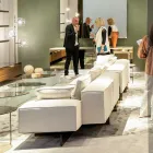 Dizajn llambë dyshemeje me strukturë metalike me shkëlqim prodhuar në Itali - Donatina Viadurini