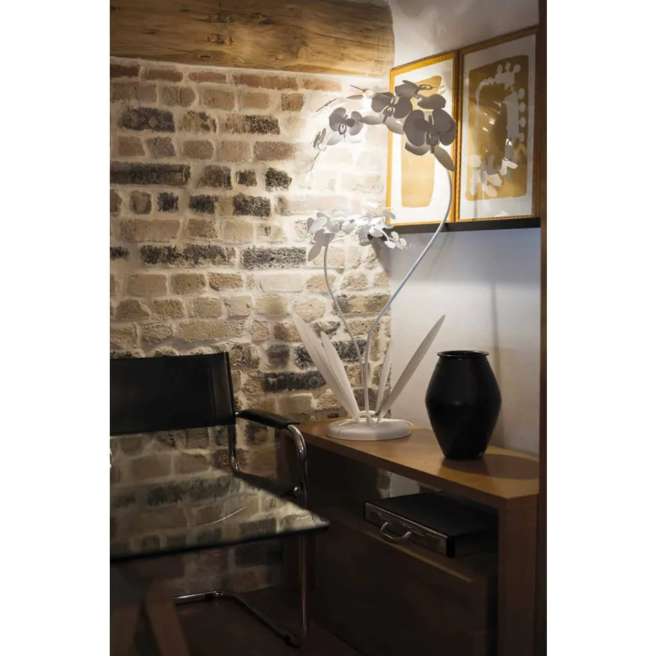 Llamba me dysheme hekuri me dizajn modern të prodhuar në Itali - Amorpha Viadurini