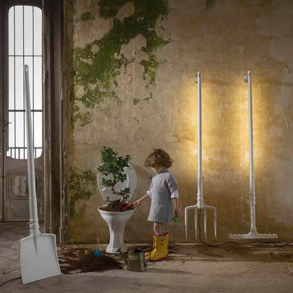 Llambë dyshemeje në natyrë në projektin e bardhë teknopolimer të 3 formave - Mjetet Viadurini