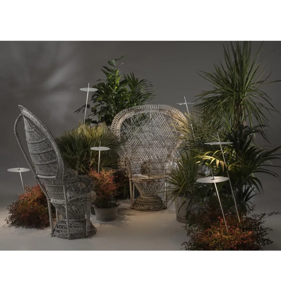 Llambë dyshemeje kopshti me dizajn të bardhë alumini me gjethe zambaku uji - Cipriam Viadurini