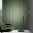 Llambë dyshemeje prej metali e lyer me ngjyra të ndryshme dhe LED me errësim - panje Viadurini