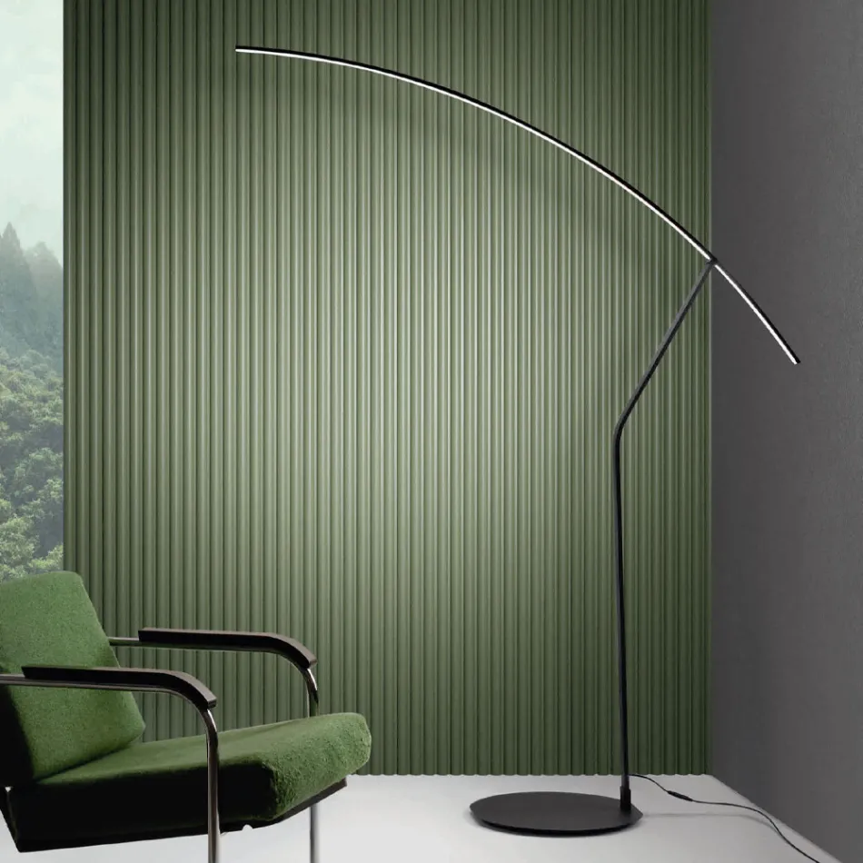 Llambë dyshemeje prej metali e lyer me ngjyra të ndryshme dhe LED me errësim - panje Viadurini