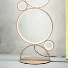 Llambë dyshemeje moderne LED në metal të lyer me ar ose argjend - Punto Viadurini