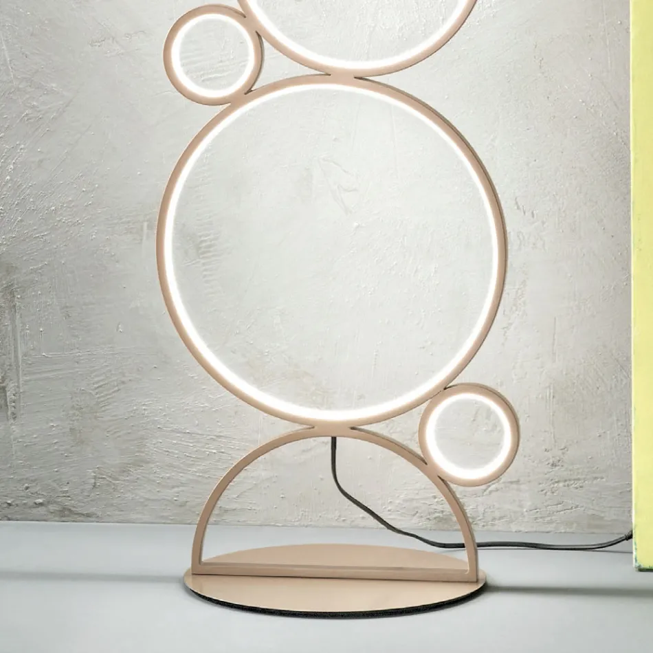 Llambë dyshemeje moderne LED në metal të lyer me ar ose argjend - Punto Viadurini