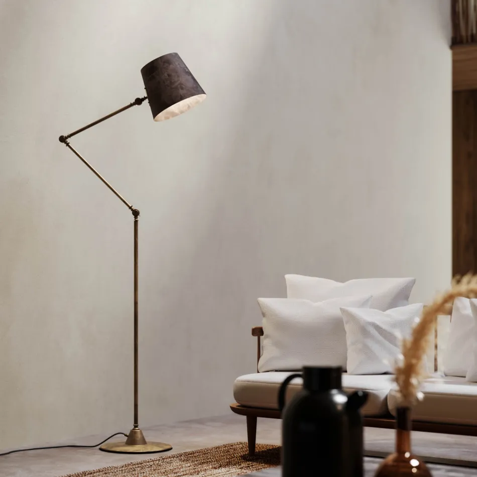 Reporter Il Fanale llambë dyshemeje e rregullueshme në stil industrial Viadurini