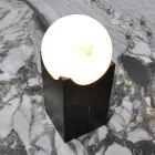 Llambë drejtkëndëshe me sferë të bardhë dhe bazë mermeri Prodhuar në Itali - Koshi Viadurini