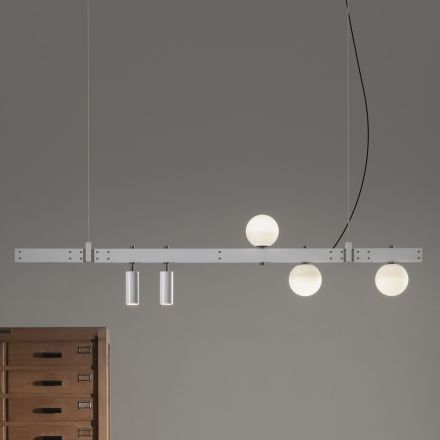 Dizajni i llambës së varur prej alumini të bardhë me sfera qelqi dhe dritat e vëmendjes - Exodus Viadurini