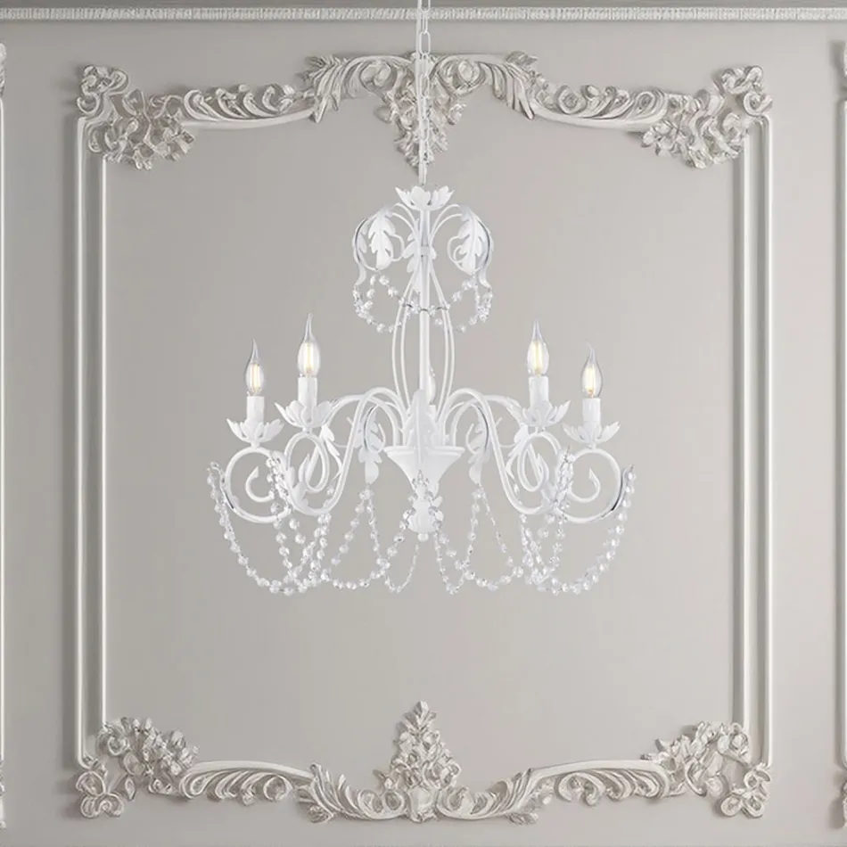 Llambadar metalik për ambiente të brendshme të ndritshme dhe mikpritëse – Perla Viadurini